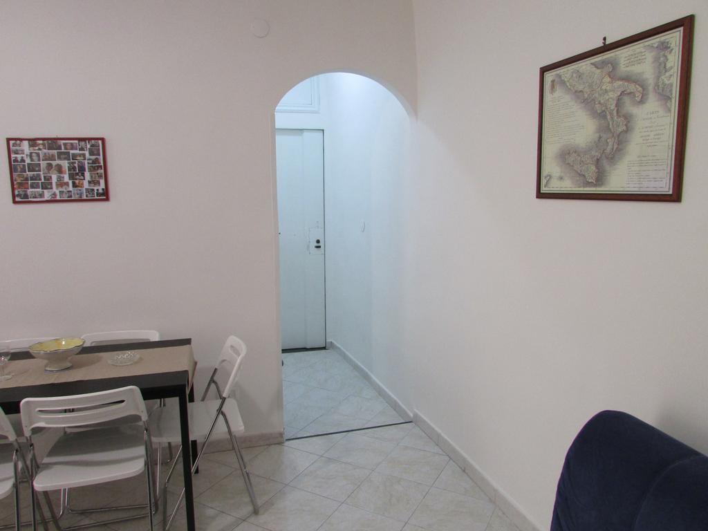 Trimarchi House Apartment Napoli Bagian luar foto
