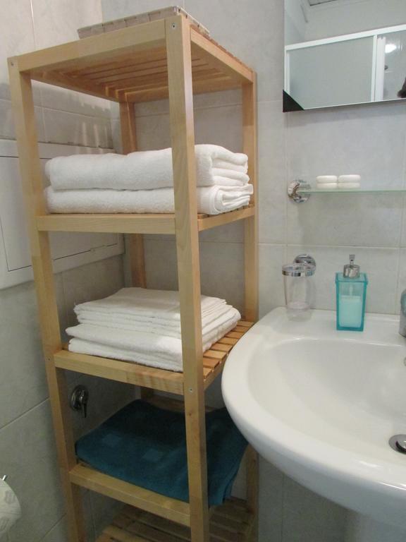 Trimarchi House Apartment Napoli Bagian luar foto