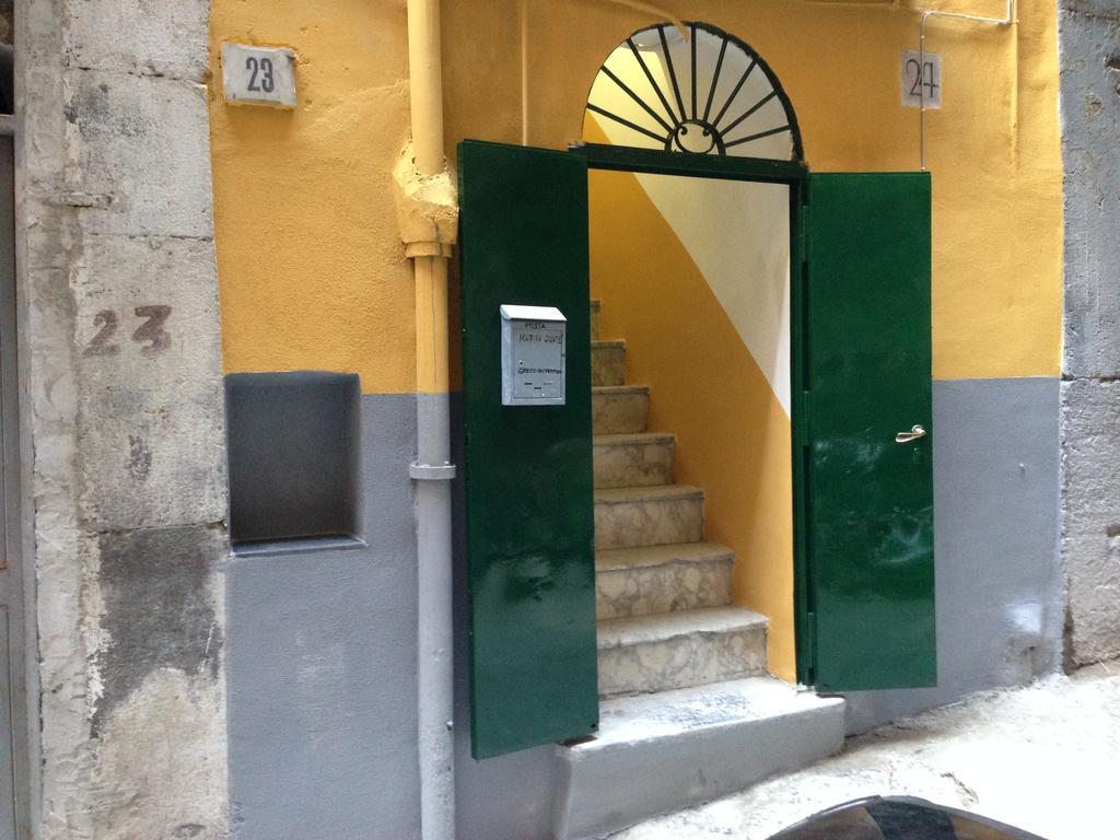Trimarchi House Apartment Napoli Bagian luar foto