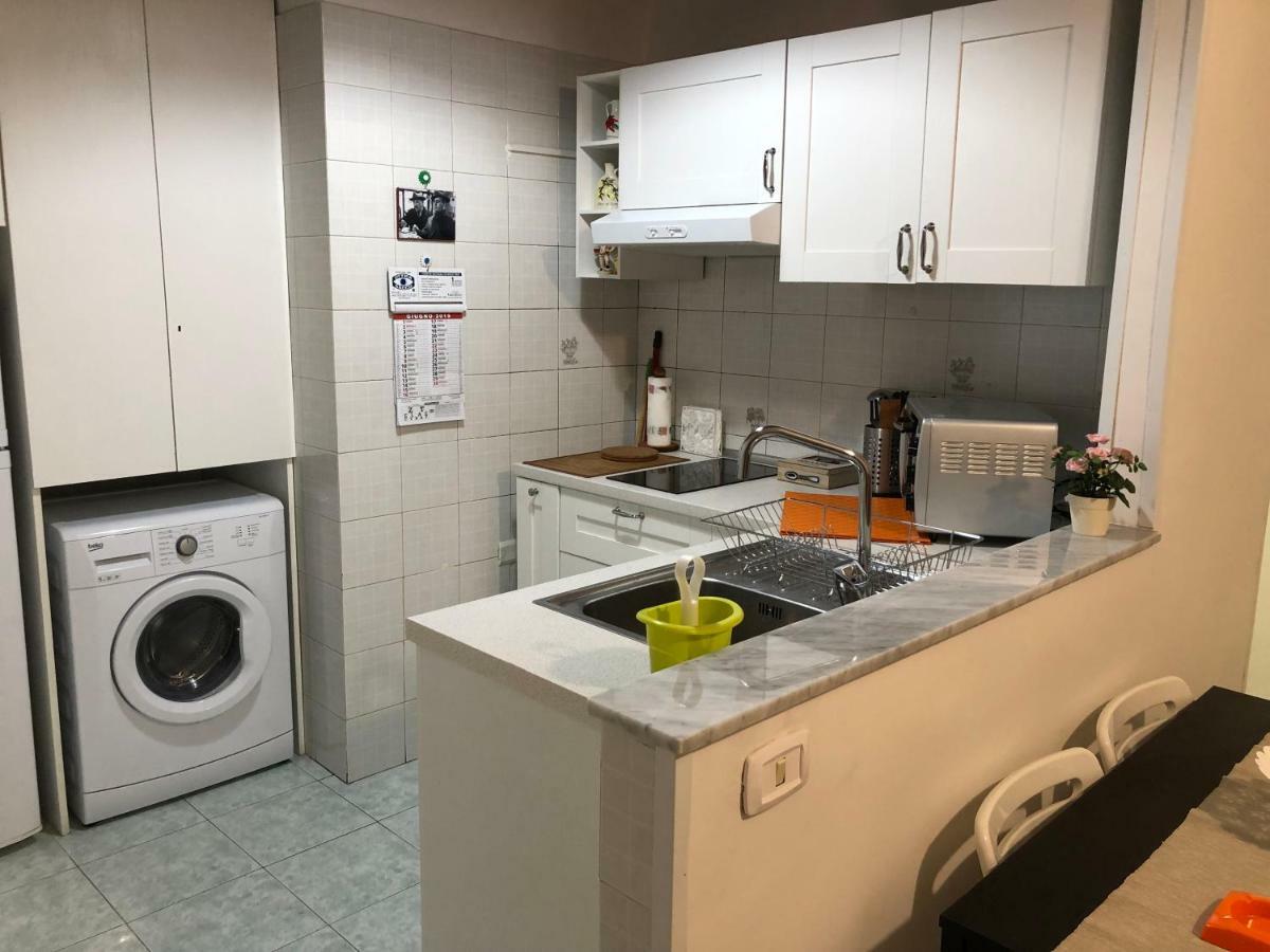 Trimarchi House Apartment Napoli Bagian luar foto