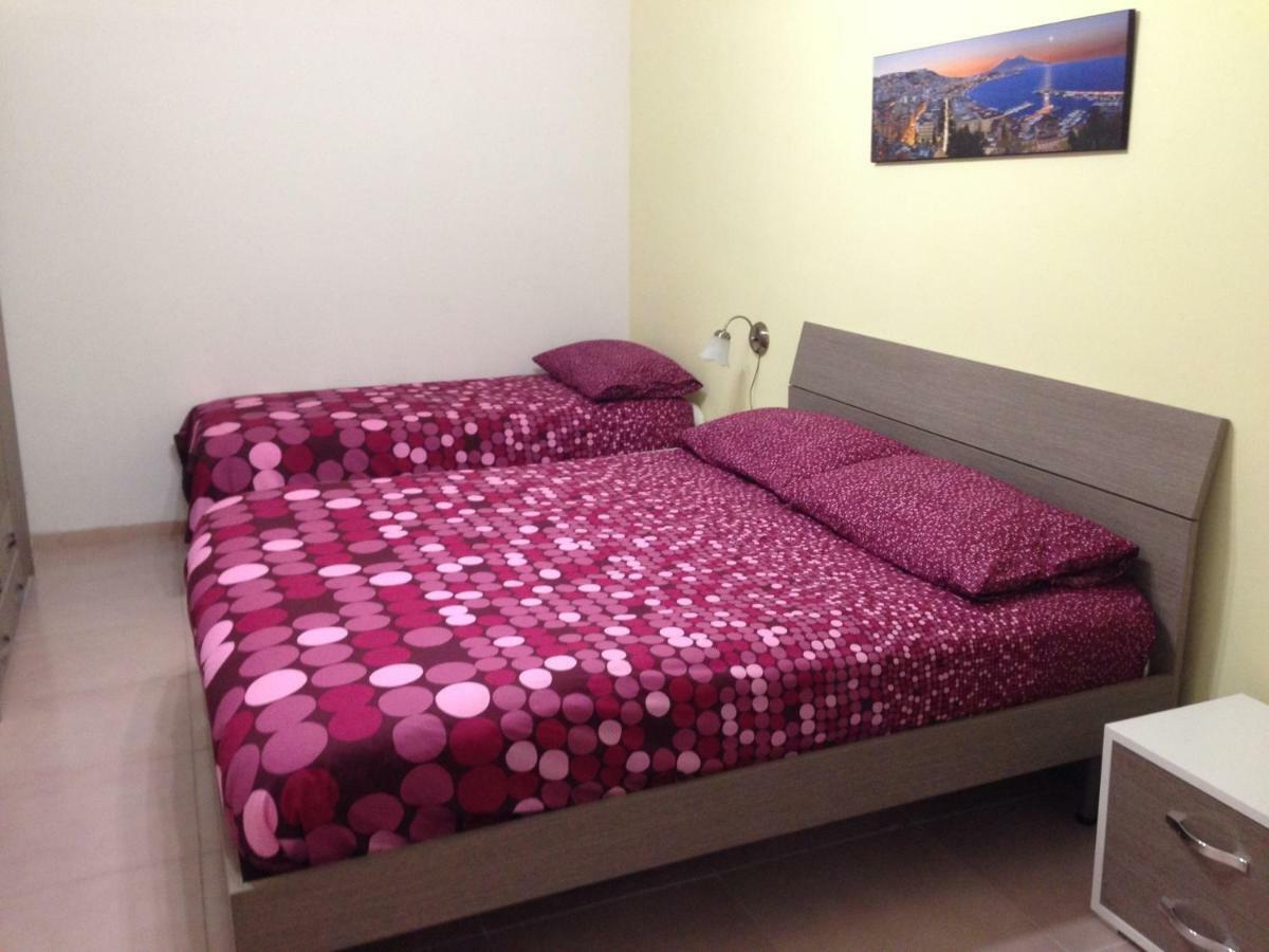 Trimarchi House Apartment Napoli Bagian luar foto