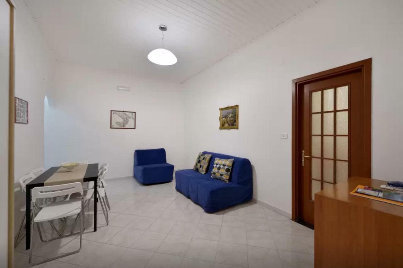 Trimarchi House Apartment Napoli Bagian luar foto