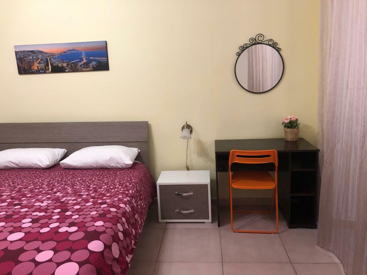 Trimarchi House Apartment Napoli Bagian luar foto