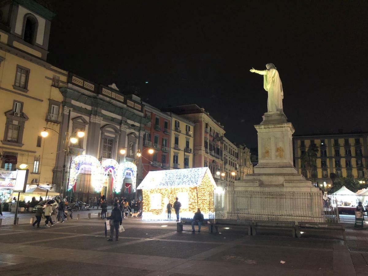 Trimarchi House Apartment Napoli Bagian luar foto