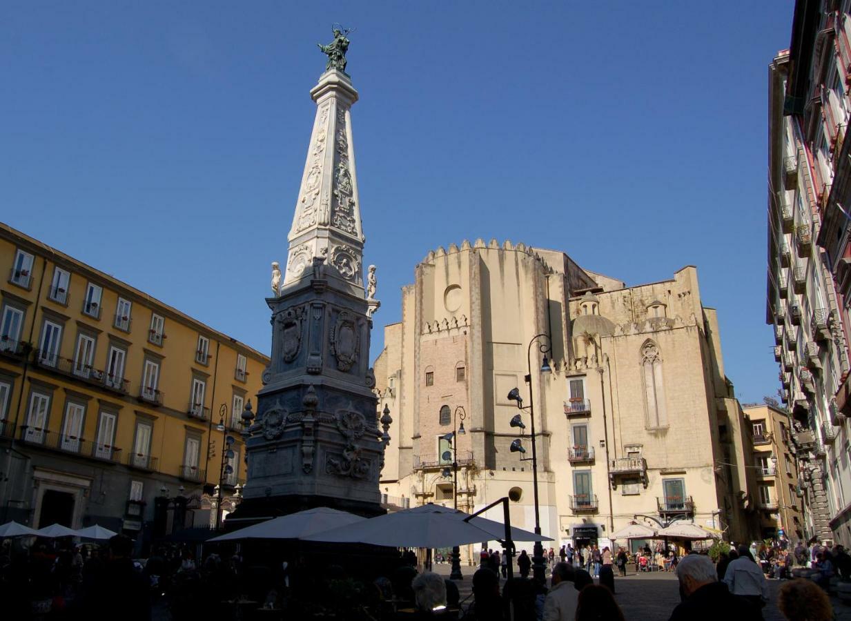 Trimarchi House Apartment Napoli Bagian luar foto