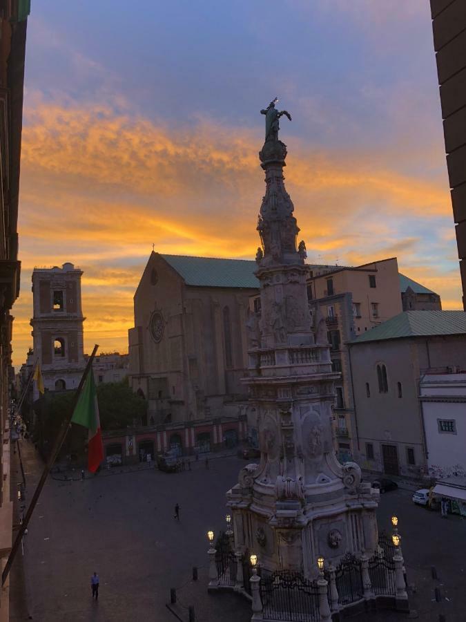 Trimarchi House Apartment Napoli Bagian luar foto