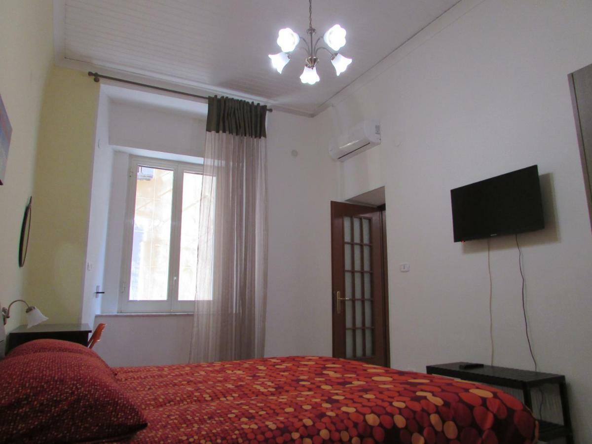 Trimarchi House Apartment Napoli Bagian luar foto